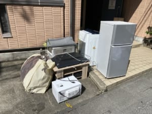 埼玉県越谷市不用品回収前画像